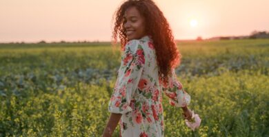 10 Signs You're an Extroverted Introvert 4 signs youre an extroverted introvert