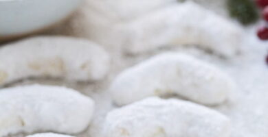 Kourabiedes Greek Butter Cookies 2