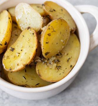 Garlic Herb Gradual Cooker Potatoes 1 Slow Cooker Garlic Herb Potatoes4 1 of 1
