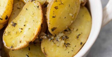 Slow Cooker Garlic Herb Potatoes4 1 of 1