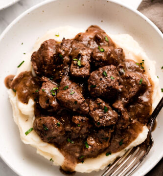 instant pot beef tips and gravy 3