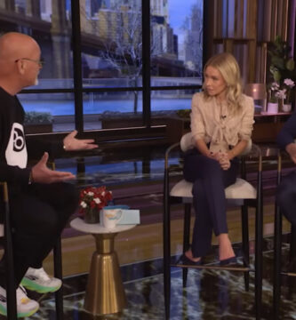 I've by no means publicly apologized for a joke 1 Howie Mandel Live with Kelly and Mark