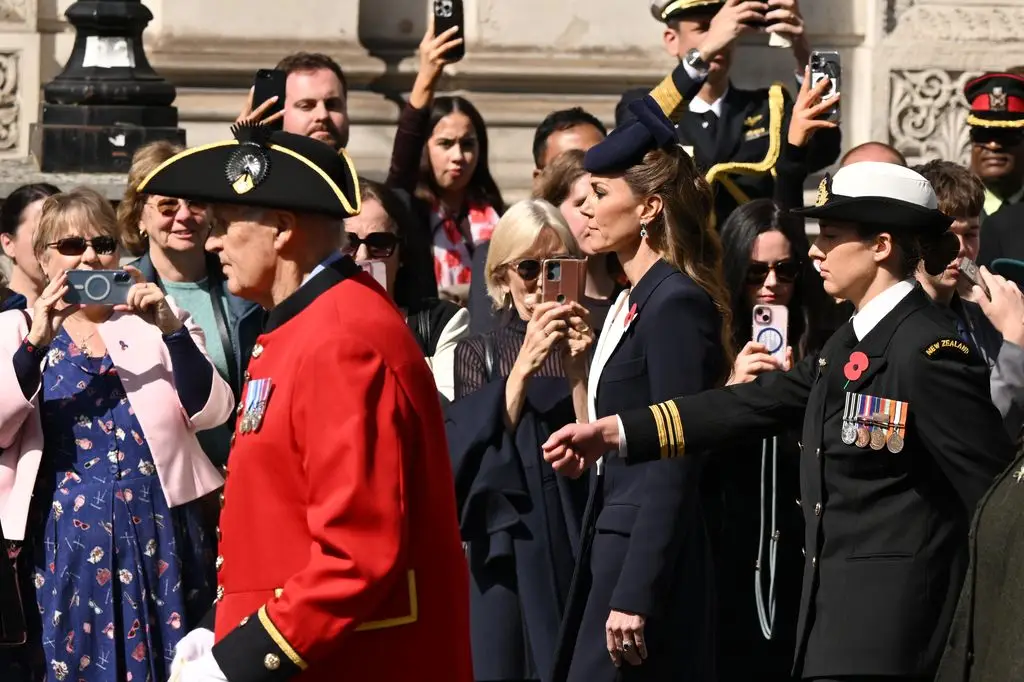 Princess Kate attends the wreath laying and parade service as part of the ANZAC Day commemorations at the Cenotaph.