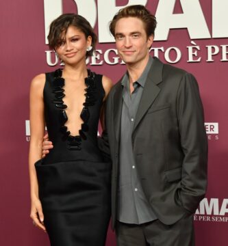 Robert Pattinson is sweet at giving relationship recommendation as he promotes 'The Drama' 2 Robert Pattinson is good at giving relationship advice as he promotes 'The Drama'
