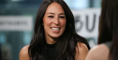 Joanna Gaines shares rare photo showing her parents and two rarely seen sisters for special occasion