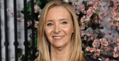 Lisa Kudrow says sitcoms are afraid of creating audiences 'uncomfortable' 14 Lisa Kudrow says sitcoms are afraid of making audiences 'uncomfortable'