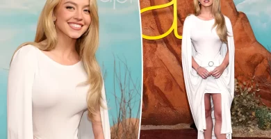 Sydney Sweeney appears angelic in a white bow-tie cape gown on the 'Euphoria' Season 3 premiere 10 Sydney Sweeney looks angelic in a white bow-tie cape dress at the 'Euphoria' Season 3 premiere