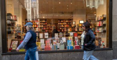 Paramount launches book printing in IP Play