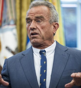 Robert Kennedy Jr. as soon as lower off the genitals of a useless raccoon on the facet of the highway 2 Robert Kennedy Jr. once cut off the genitals of a dead raccoon on the side of the road