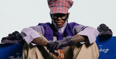 EXCLUSIVE: TheARTI$t transforms love into design with IRIS. Moccasin - Petrol