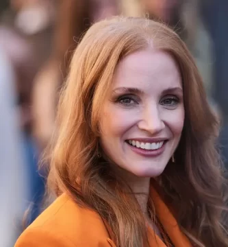 Jessica Chastain debuts remarkable hair transformation on the red carpet – best photos