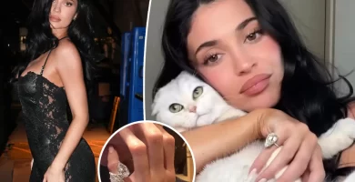 Check out Kylie Jenner's Huge Stack of Pear-Shaped Diamond Pinky Rings