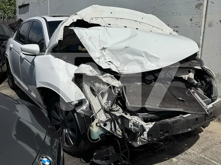 tori-spelling-document-1