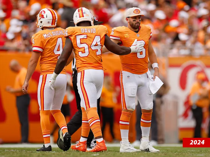 Lavonte David and Baker Mayfield Getty 1