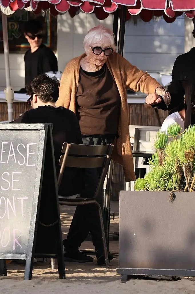 Shirley appeared in good spirits, enjoying Malibu's laid-back atmosphere 