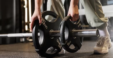 Dia Mundial de la Actividad Fisica El error con el peso que cometes antes de los 45 y aumenta tu r