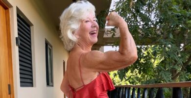 The fitness routine of an 80-year-old influencer: the 5 signals your body gives when you need to regain strength