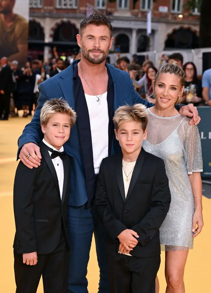 Elsa with her husband Chris Hemsworth and her twins Tristan and Sasha 