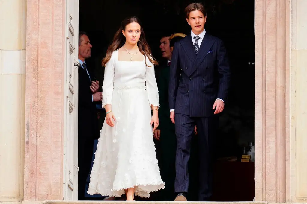 The twins looked stunning on their special day