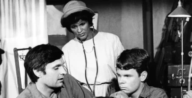 Gwen Farrell Adair dies: 'M*A*S*H' actress was 94 9 Gwen Farrell Adair dies: 'M*A*S*H' actress was 94