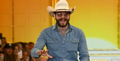 Publish Malone cancels first month of stadium exhibits with Jelly Roll 24 Post Malone cancels first month of stadium shows with Jelly Roll