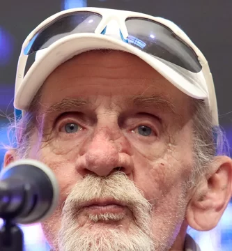 Former Santana singer Alex Ligertwood dies at 79