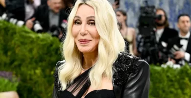 Cher 'cuts off financial support' for son Elijah amid guardianship battle
