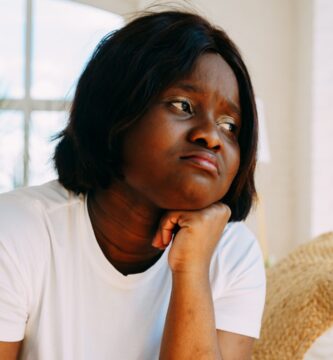 What's interval poverty? 5 Methods to Promote Menstrual Equity - Essence 1 What is period poverty? 5 ways to promote menstrual fairness