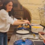 Duchess Meghan's rustic Italian cuisine is the "laughing stock" in Montecito!!