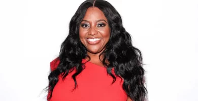 Sherri Shepherd bids 'bittersweet' goodbye to syndicated talk show