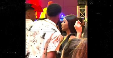 '90 Day Fiancé' Stars Jamal Menzies and Emma Perry Get Cozy on a Night Out
