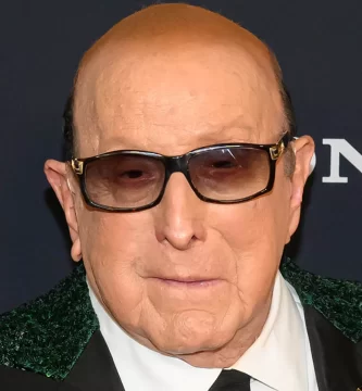 Music mogul Clive Davis hospitalized in New York 2 Music mogul Clive Davis hospitalized in New York