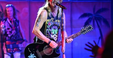 "Bret Michaels and 5 different artists have withdrawn from the Freedom 250 live performance" 18 "Bret Michaels and five other artists have withdrawn from the Freedom 250 concert"
