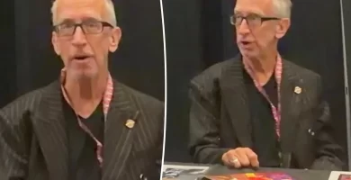 Andy Dick spotted signing autographs four months after overdose