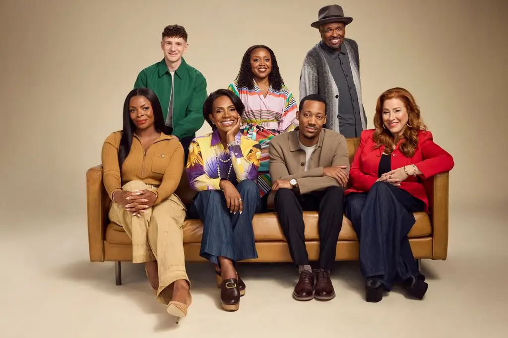 Janelle James as Ava, Chris Perfetti as Jacob, Sheryl Lee Ralph as Barbara, Quinta Brunson as Janine, Tyler James Williams as Gregory, William Stanford Davis as Mr. Johnson and Lisa Ann Walter as Melissa in Abbott Elementary