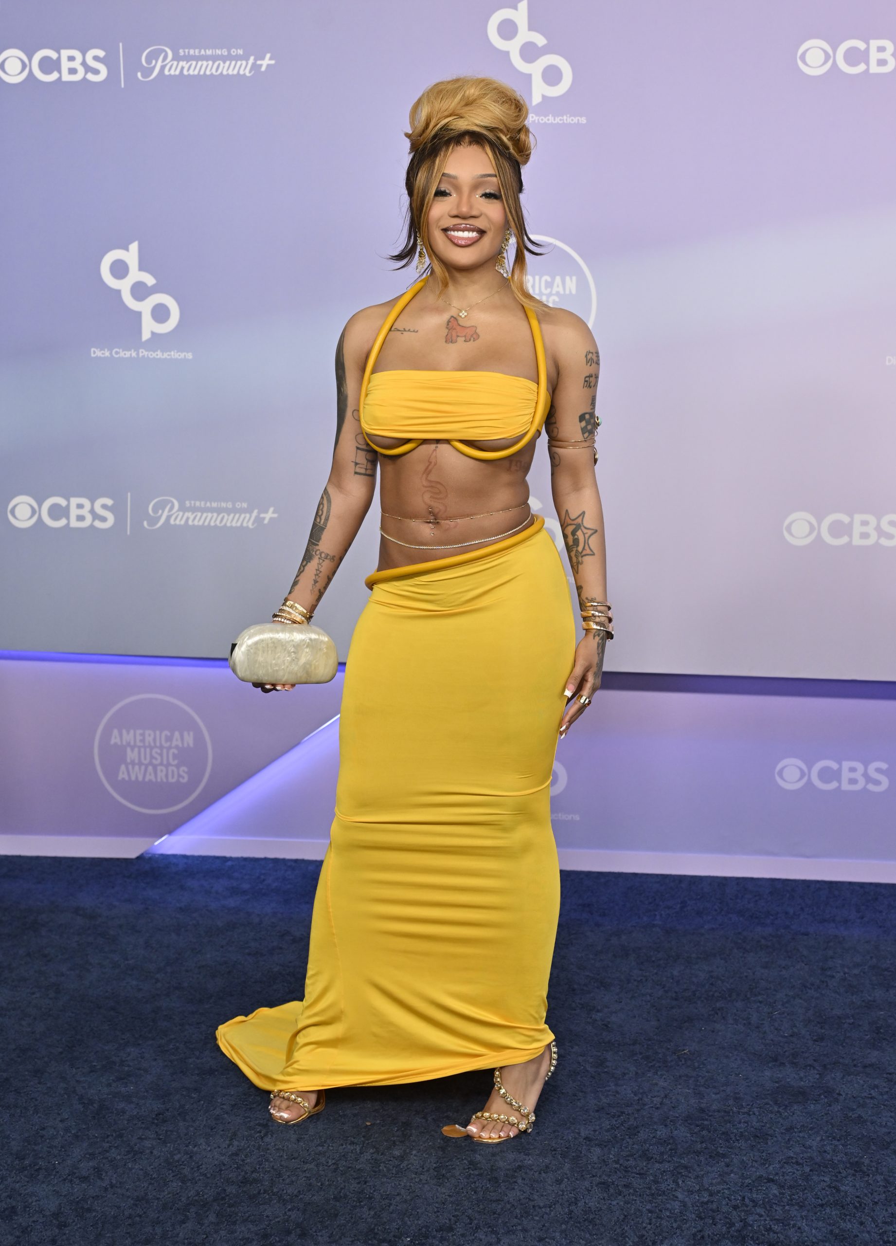 The best looks from the American Music Awards red carpet