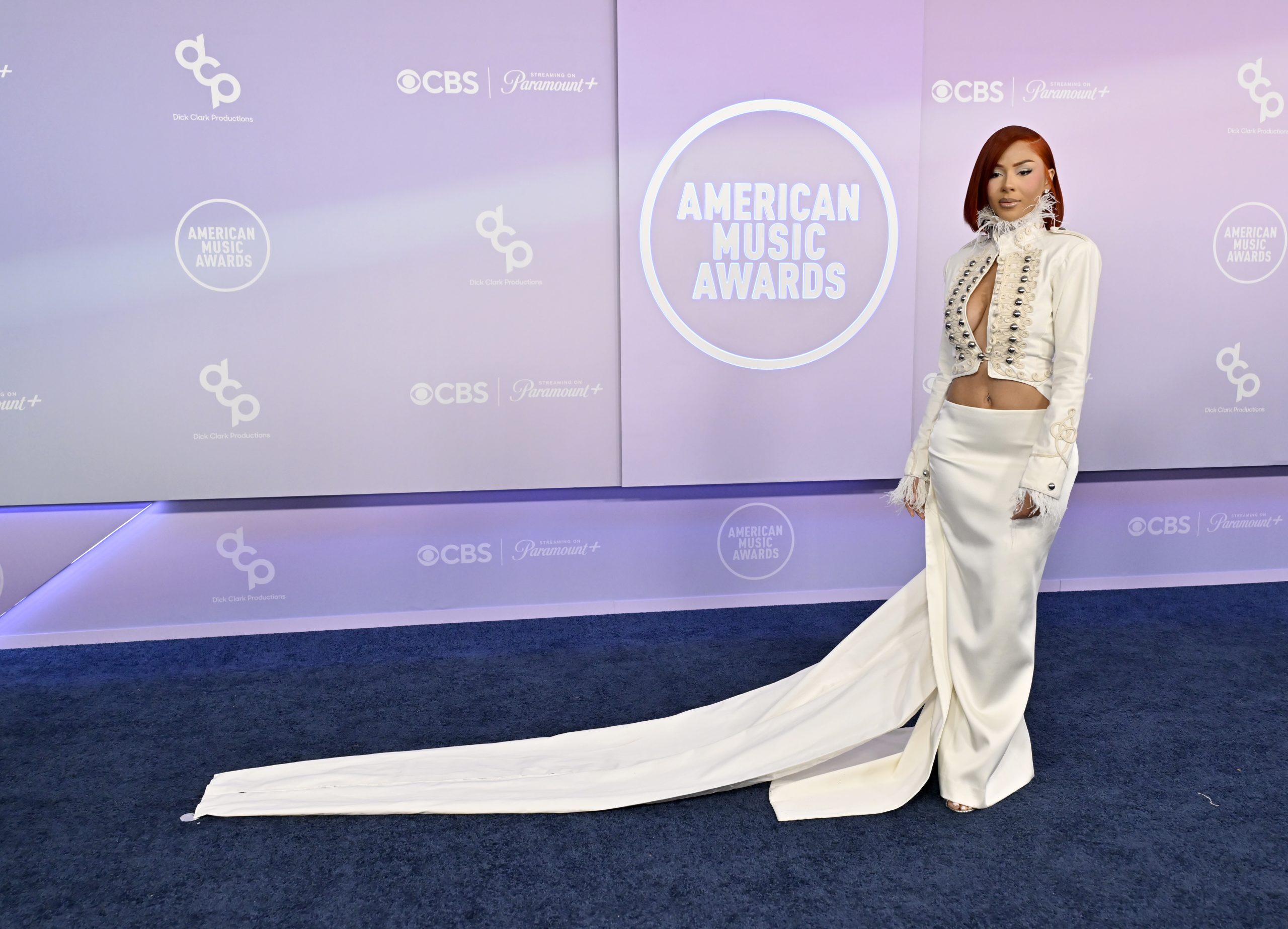 The best looks from the American Music Awards red carpet