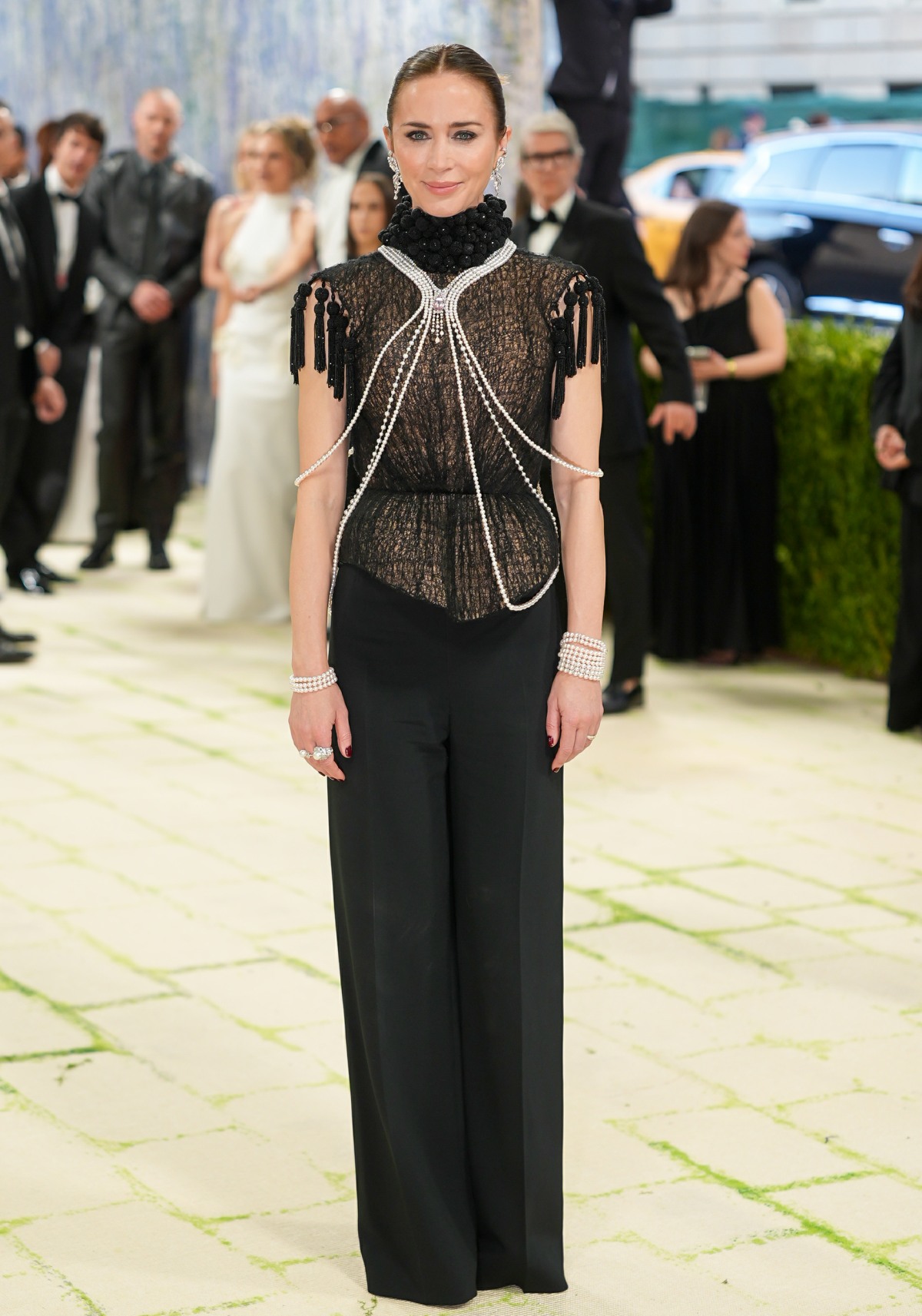 Lauren Sanchez spent all that cash simply to put on a primary Schiaparelli to the Met Gala 3 coverimages55663688