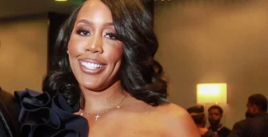 Nakia Holmes Rekindles Turkey Leg Hype That's Just Blocking the Original Shack