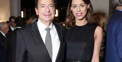 Billionaire John Paulson and Alina de Almeida are pregnant again