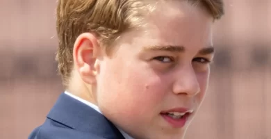Was Prince William proper to ship George to Eton? 29 Was Prince William right to send George to Eton?
