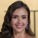 Jessica Alba shows off her sculpted figure in steamy bikini photo