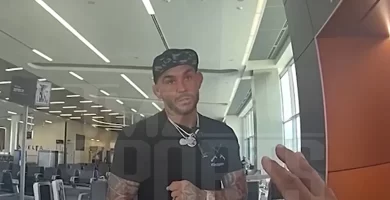 Dustin Poirier belligerent during airport arrest, 'I'll fight you right now'