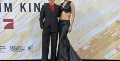 Links “Zendaya wore a Louis Vuitton two-piece look in Berlin”