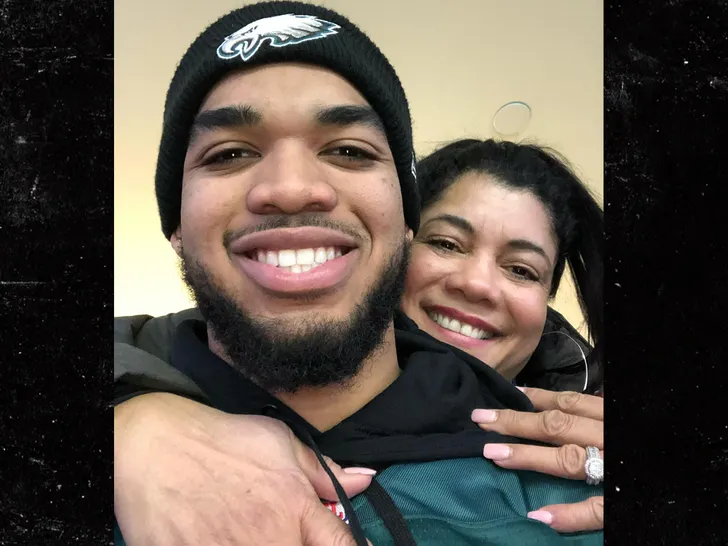 Karl-Anthony Towns and mom