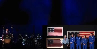 Trump delivers speech saluting veterans, attacking communism 21 Trump delivers speech saluting veterans, attacking communism