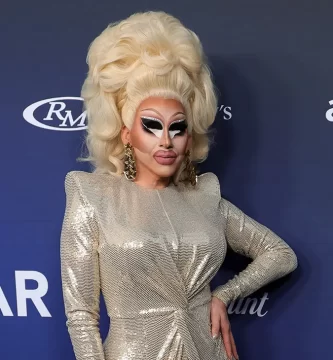 Trixie Mattel indicators with CAA 2 Trixie Mattel