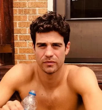 'Bachelor in Paradise' Alumnus Joe Amabile Identified With Obvious Mind Tumor 3 'Bachelor in Paradise' Alumnus Joe Amabile Diagnosed With Apparent Brain Tumor