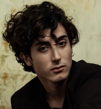 "I play Rocky star Anthony Ippolito indicators with CAA 3 "I play Rocky star Anthony Ippolito signs with CAA