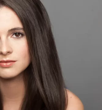 Vanessa Marano will produce the title comedy “Ring Chief” 3 Vanessa Marano will produce the title comedy “Ring Leader”